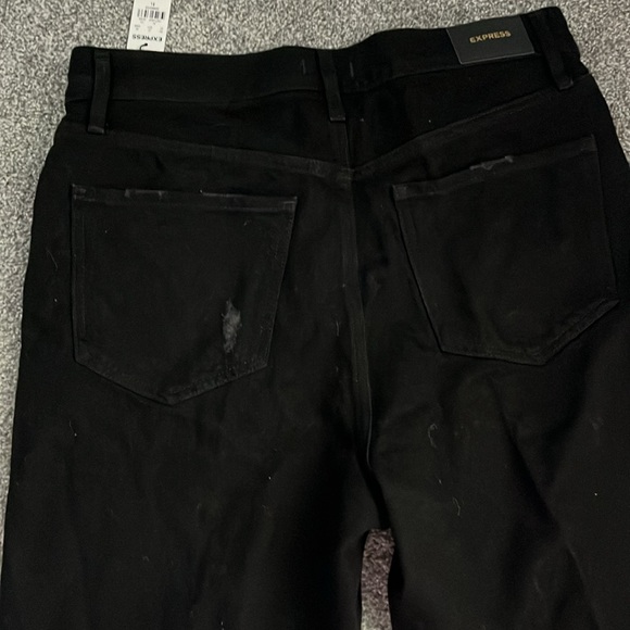 Express - Picture 10 of 11